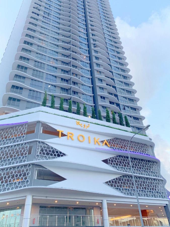 Netflix Two Bedroom Troika Kota Bharu Homestay 182 Екстер'єр фото