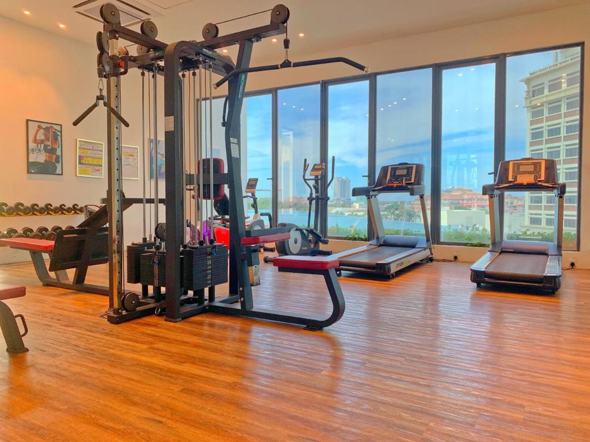 Netflix Two Bedroom Troika Kota Bharu Homestay 182 Екстер'єр фото