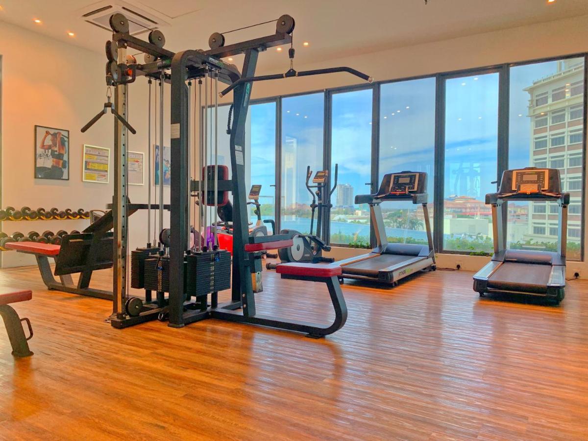 Netflix Two Bedroom Troika Kota Bharu Homestay 182 Екстер'єр фото