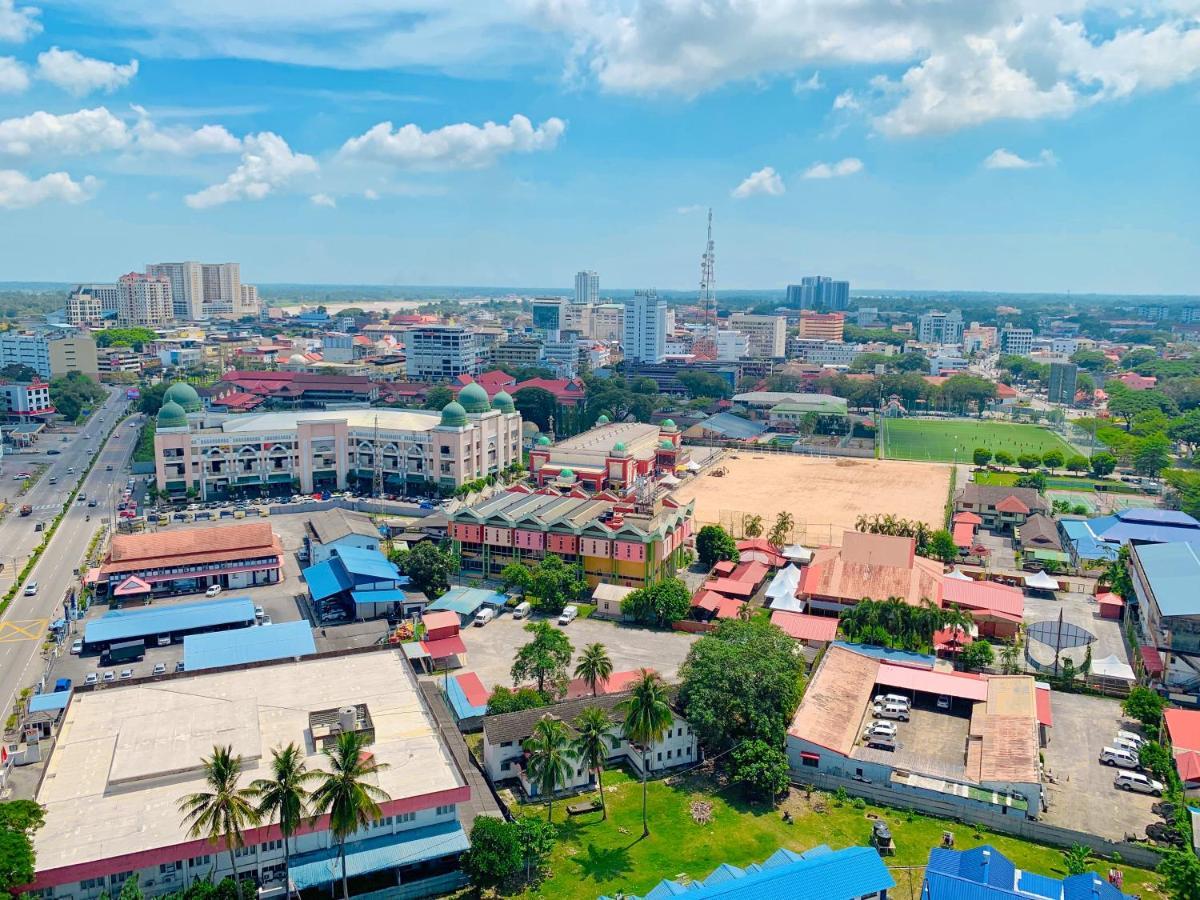 Netflix Two Bedroom Troika Kota Bharu Homestay 182 Екстер'єр фото