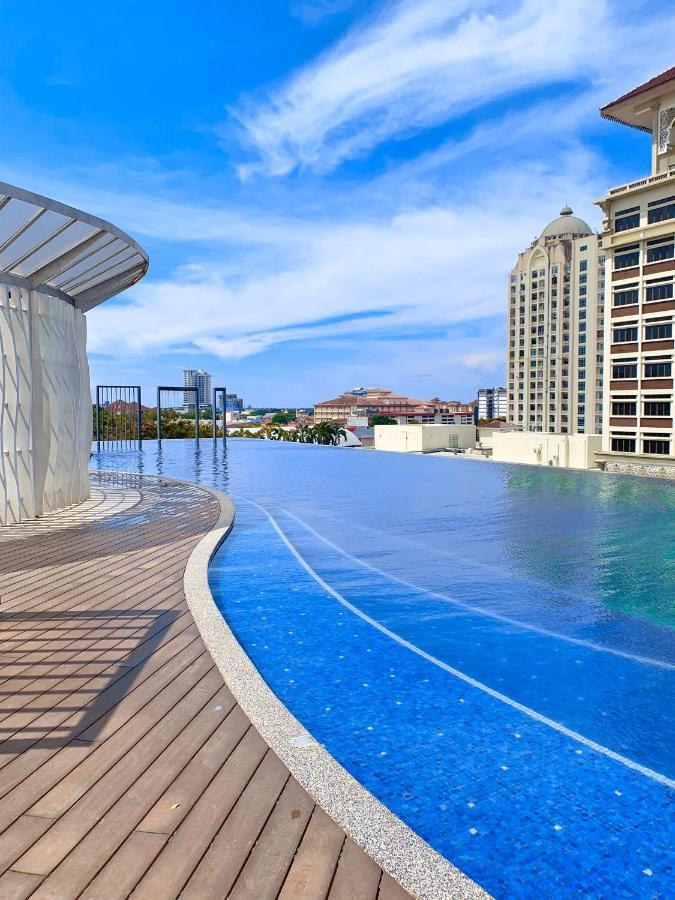 Netflix Two Bedroom Troika Kota Bharu Homestay 182 Екстер'єр фото