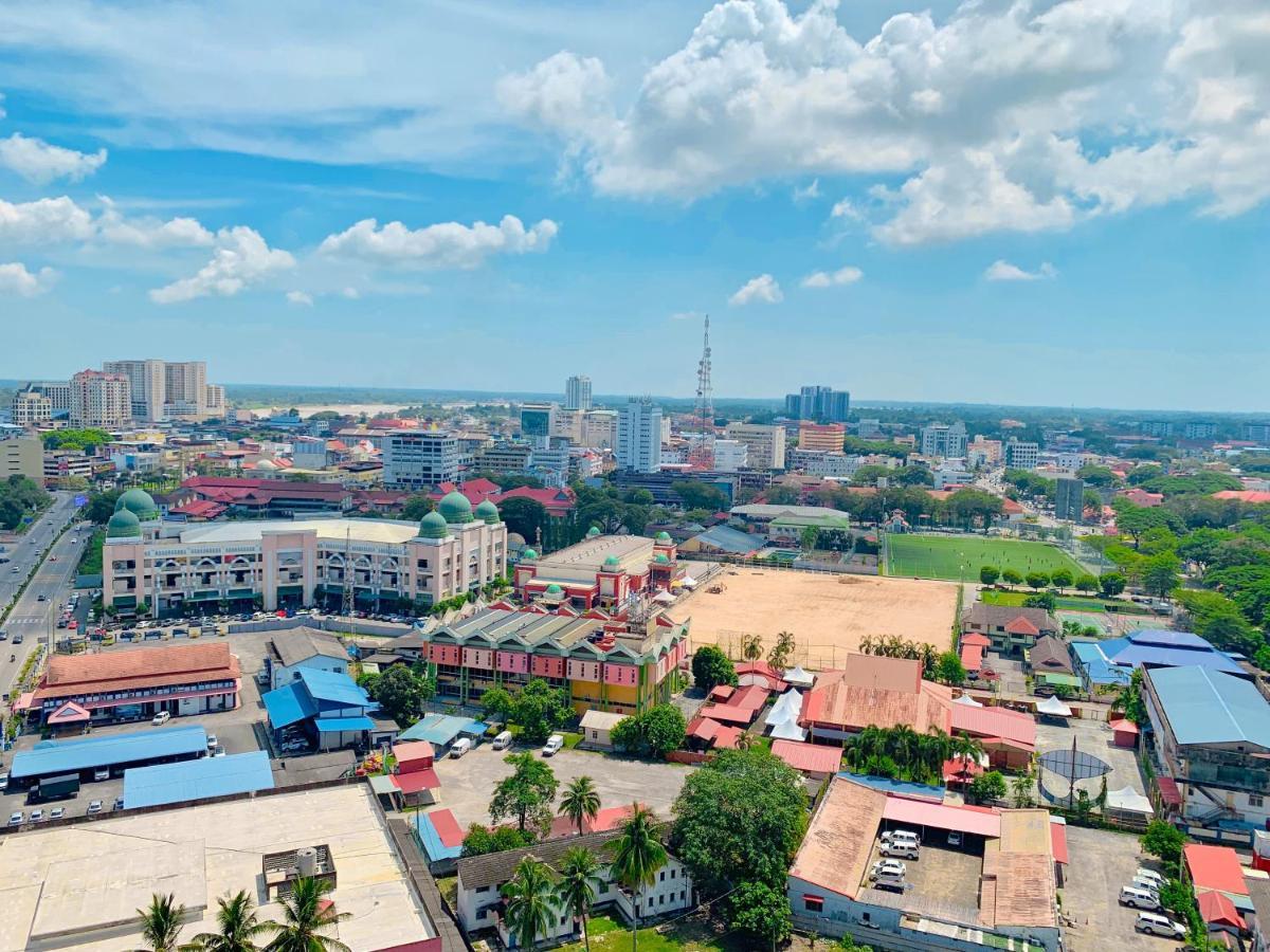 Netflix Two Bedroom Troika Kota Bharu Homestay 182 Екстер'єр фото