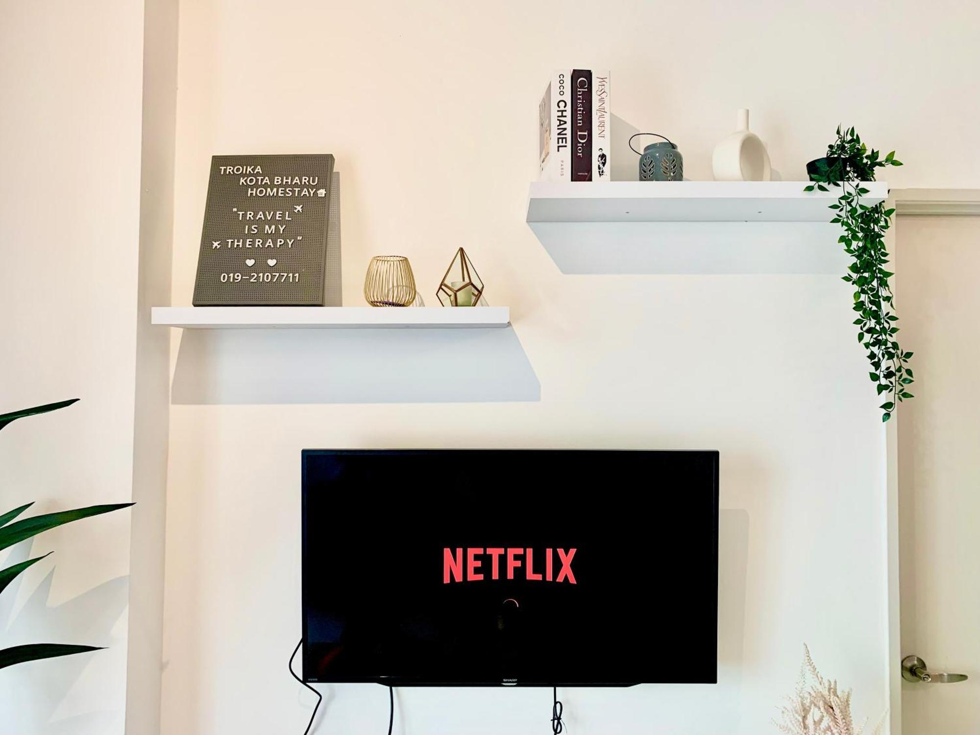 Netflix Two Bedroom Troika Kota Bharu Homestay 182 Екстер'єр фото